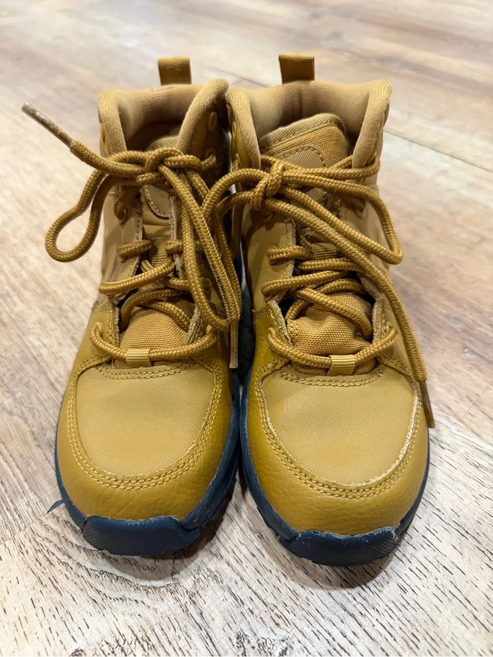 Nike Kids' High-Top Boots